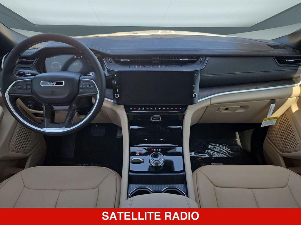 Thumbnail: 2026 Jeep Grand Cherokee L - 9