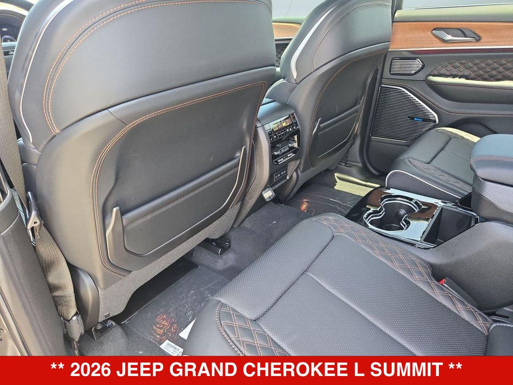 Thumbnail: 2026 Jeep Grand Cherokee L - 12