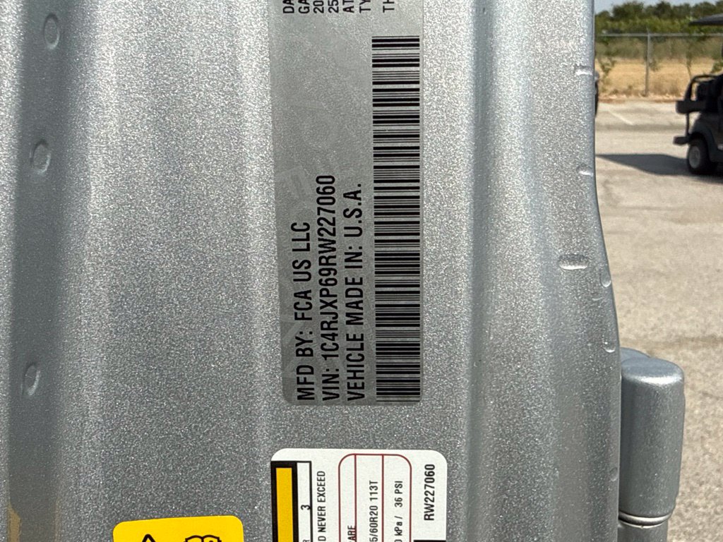 Thumbnail: 2024 Jeep Wrangler - 14