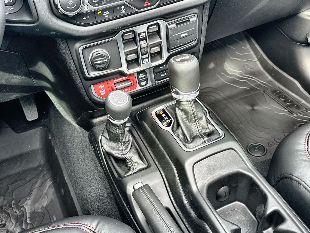 Thumbnail: 2026 Jeep Wrangler - 16