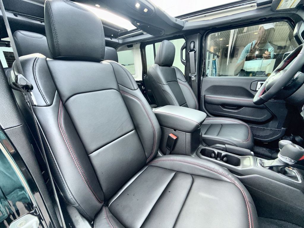 Thumbnail: 2026 Jeep Wrangler - 12