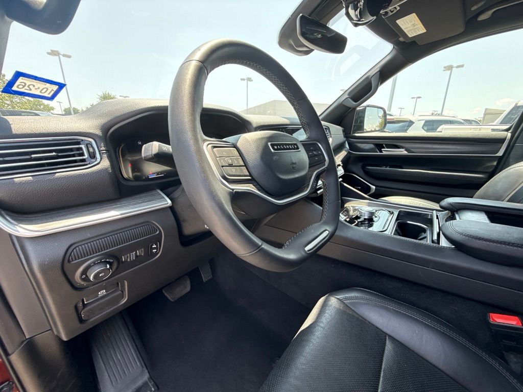 Thumbnail: 2024 Jeep Wagoneer - 2