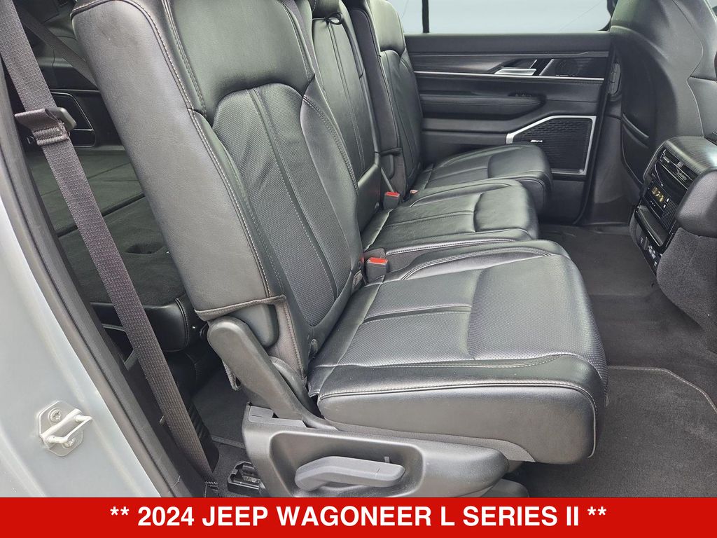 Thumbnail: 2024 Jeep Wagoneer - 27