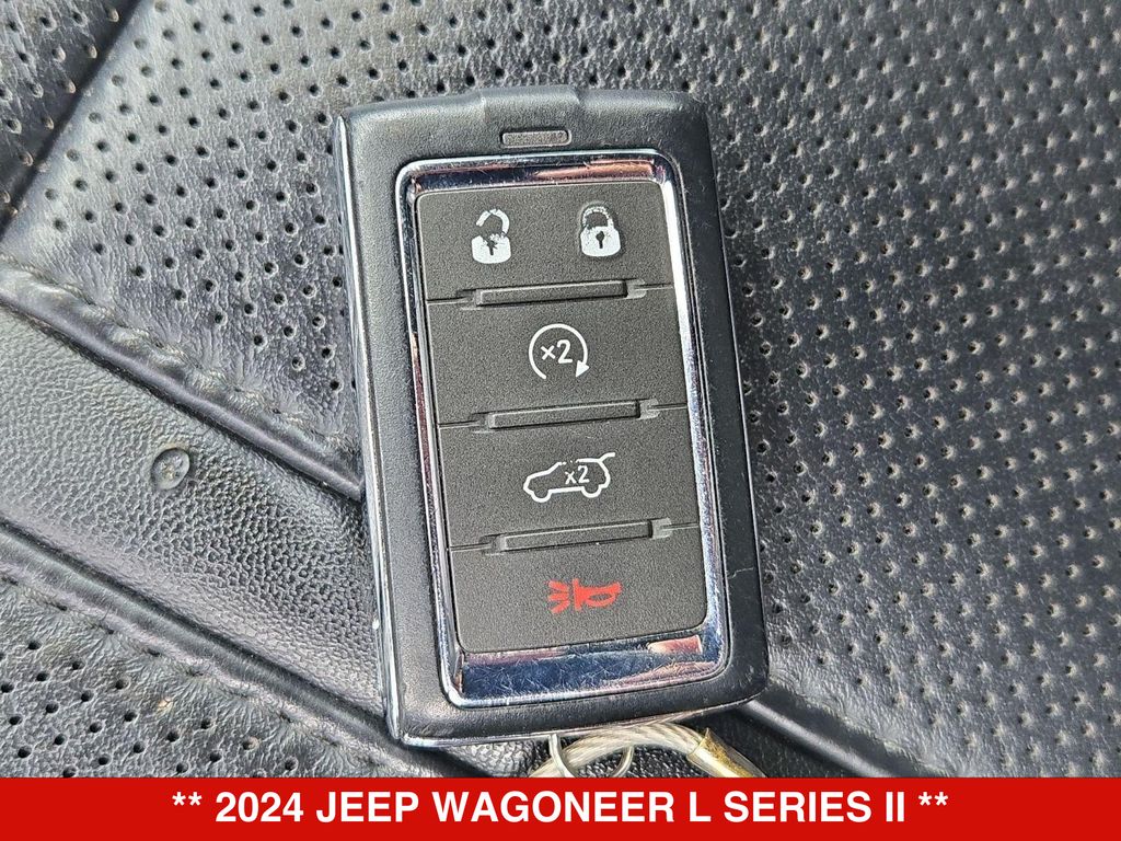 Thumbnail: 2024 Jeep Wagoneer - 19