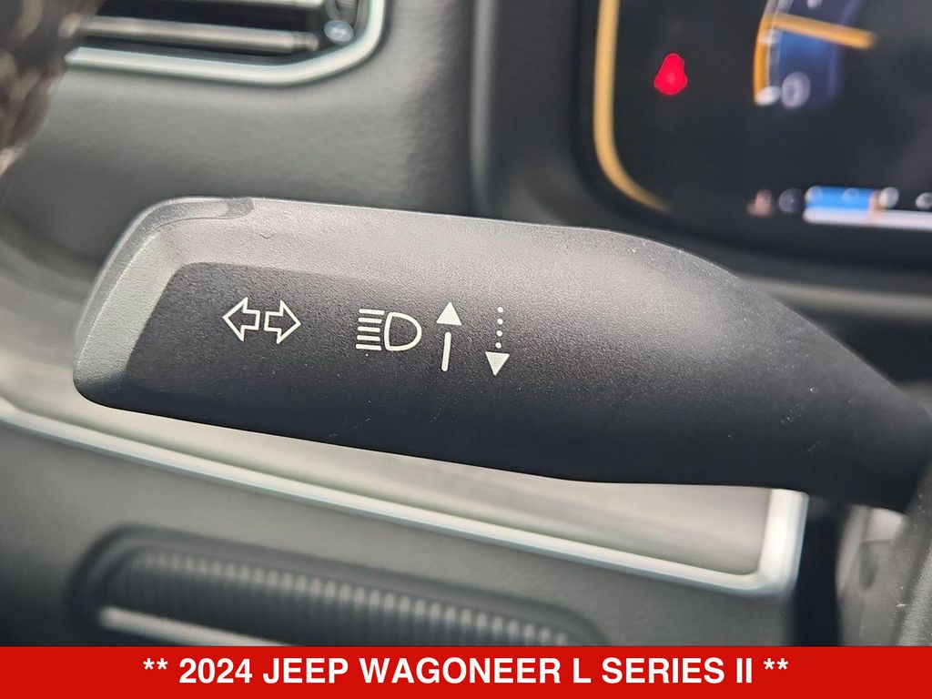 Thumbnail: 2024 Jeep Wagoneer - 30