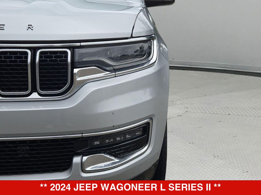 Thumbnail: 2024 Jeep Wagoneer - 24
