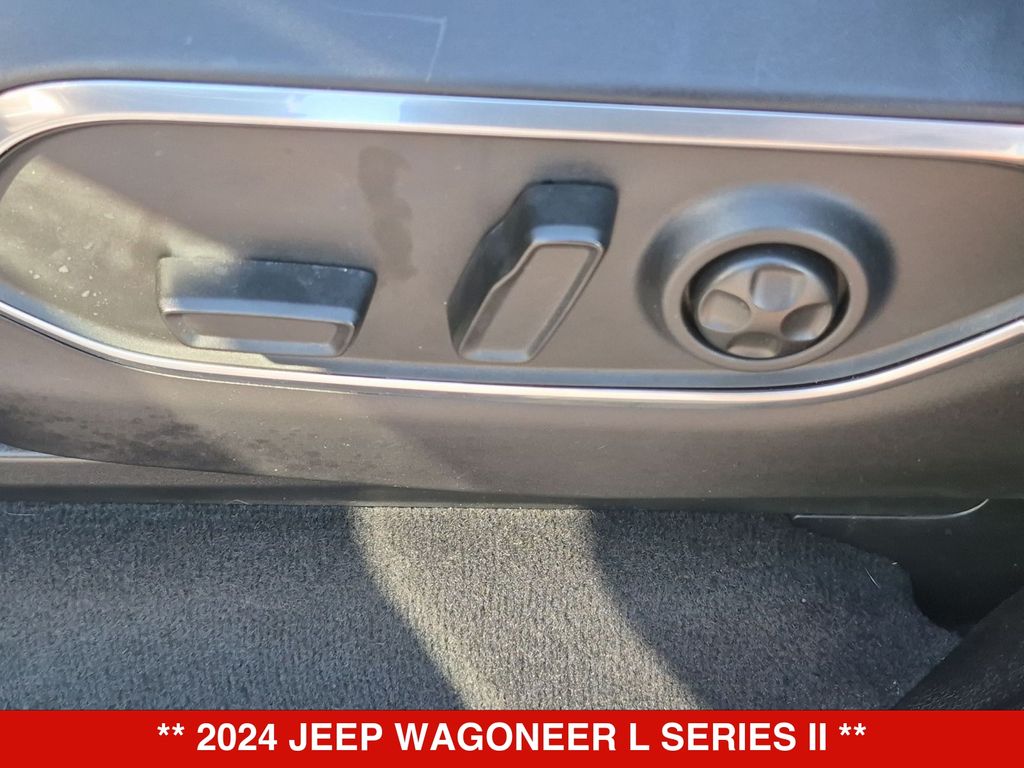 Thumbnail: 2024 Jeep Wagoneer - 23