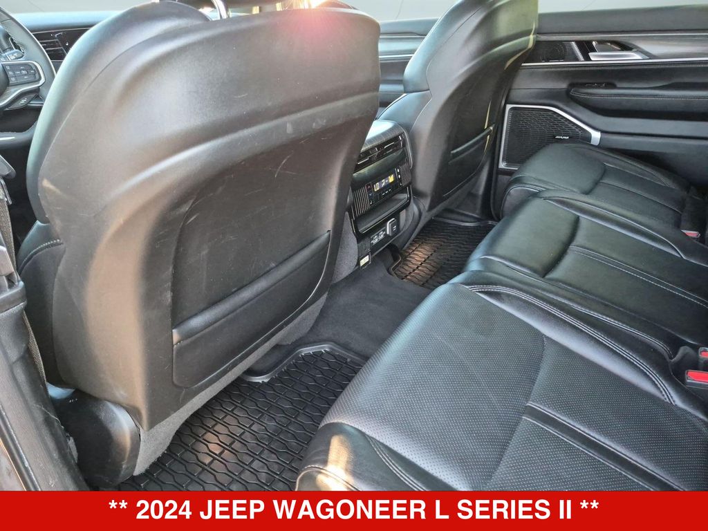 Thumbnail: 2024 Jeep Wagoneer - 13