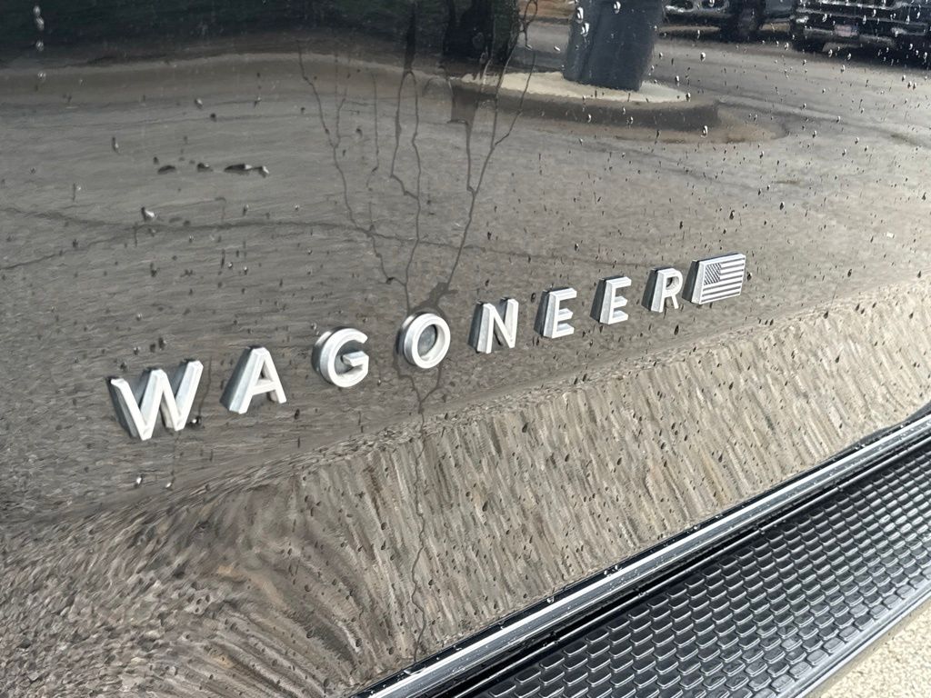 Thumbnail: 2024 Jeep Wagoneer - 7