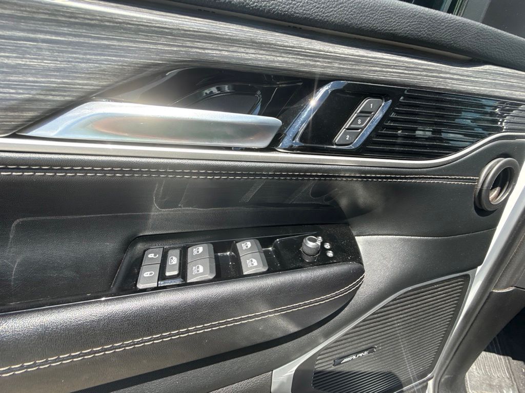 Thumbnail: 2024 Jeep Wagoneer - 20