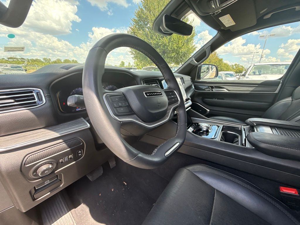 Thumbnail: 2024 Jeep Wagoneer - 2