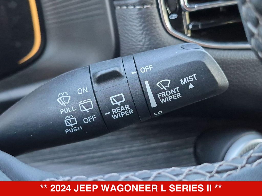 Thumbnail: 2024 Jeep Wagoneer - 28