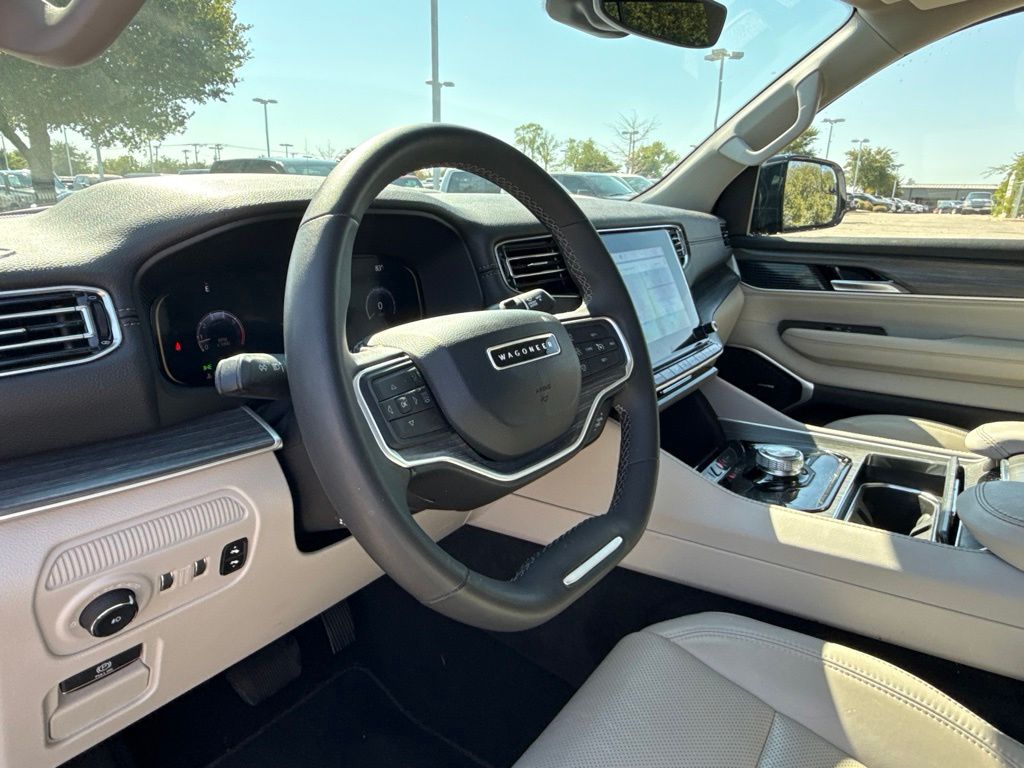 Thumbnail: 2024 Jeep Wagoneer - 2