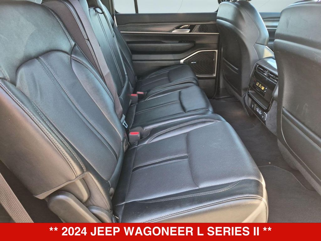 Thumbnail: 2024 Jeep Wagoneer - 24