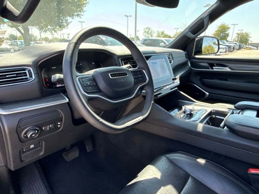 Thumbnail: 2024 Jeep Wagoneer - 2