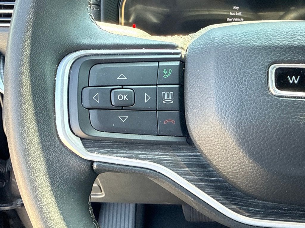 Thumbnail: 2024 Jeep Wagoneer - 24