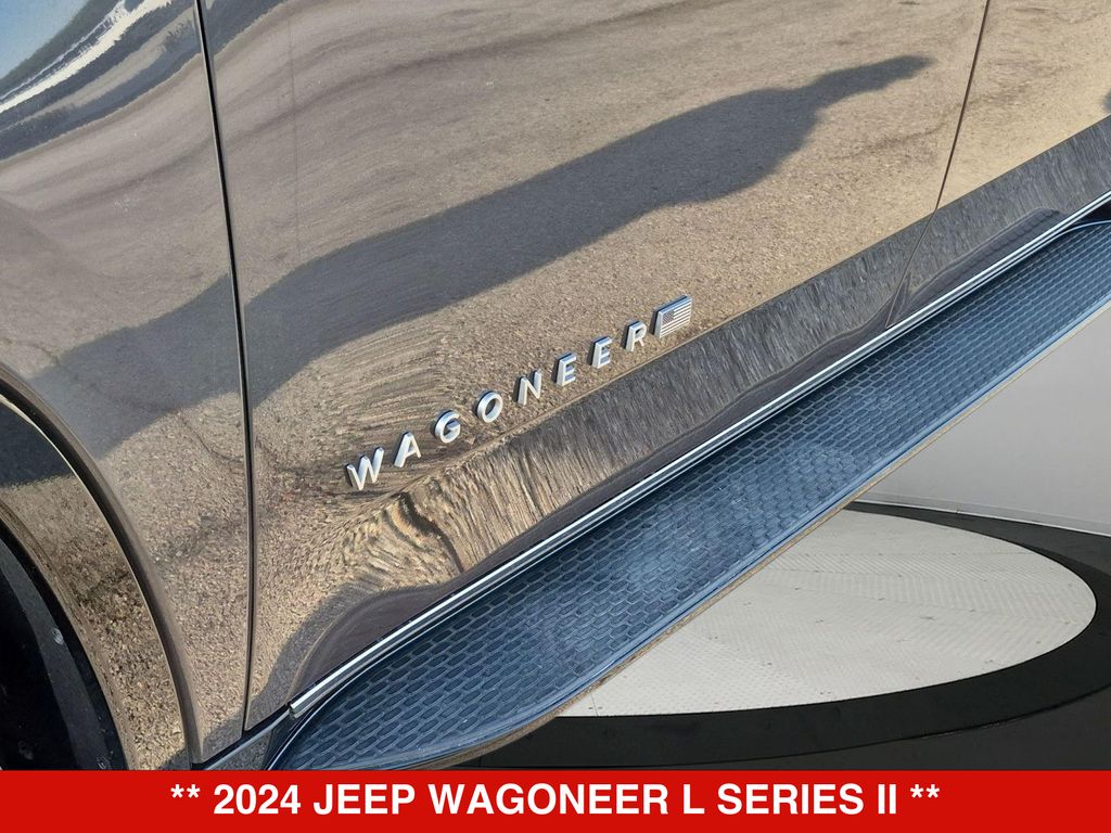 Thumbnail: 2024 Jeep Wagoneer - 7