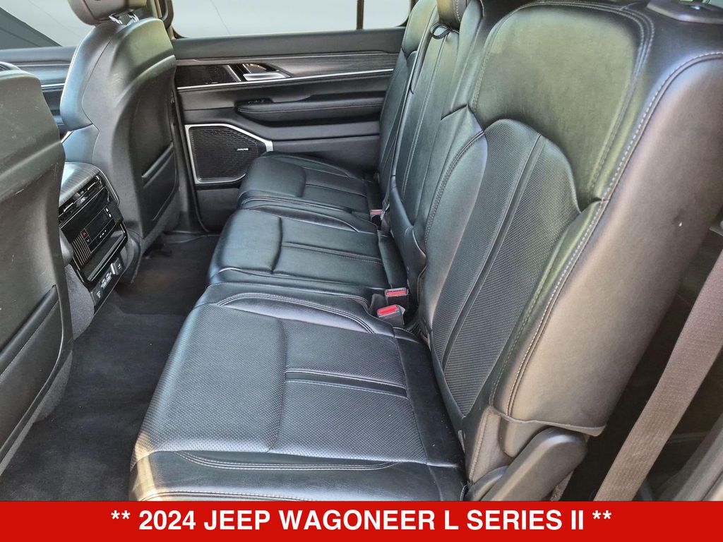 Thumbnail: 2024 Jeep Wagoneer - 24