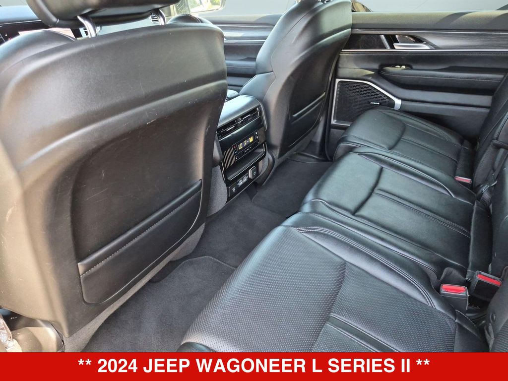 Thumbnail: 2024 Jeep Wagoneer - 13