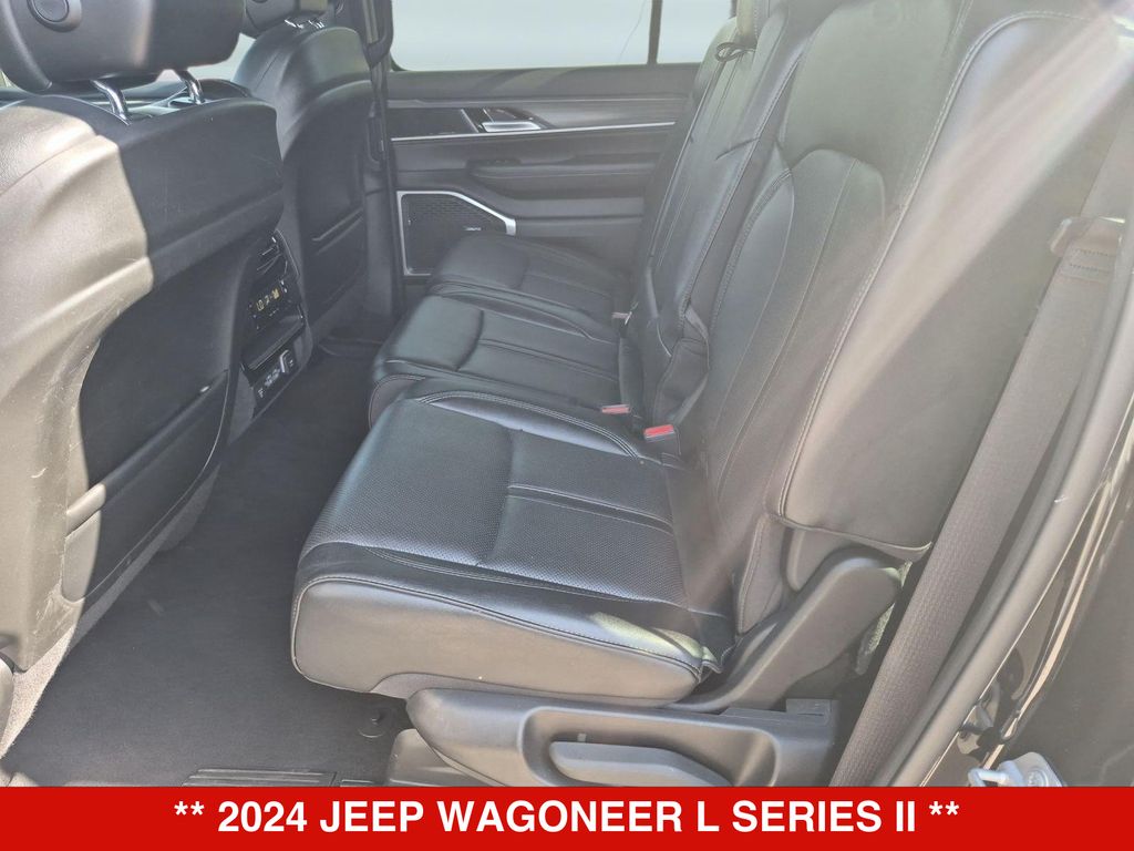 Thumbnail: 2024 Jeep Wagoneer - 24