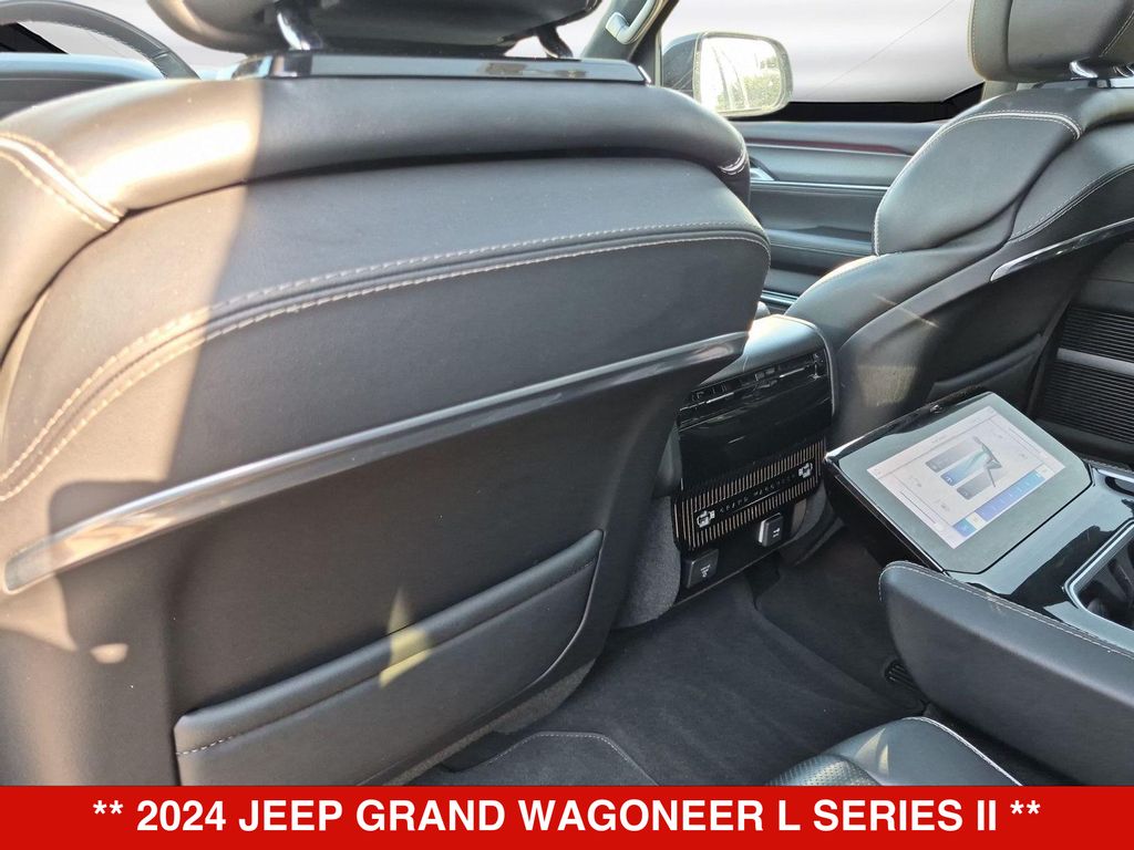 Thumbnail: 2024 Jeep Grand Wagoneer L - 24
