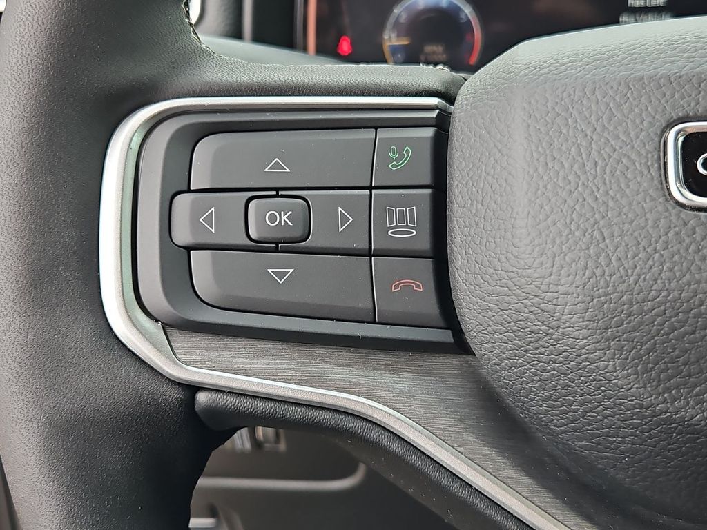 Thumbnail: 2026 Jeep Grand Wagoneer - 29