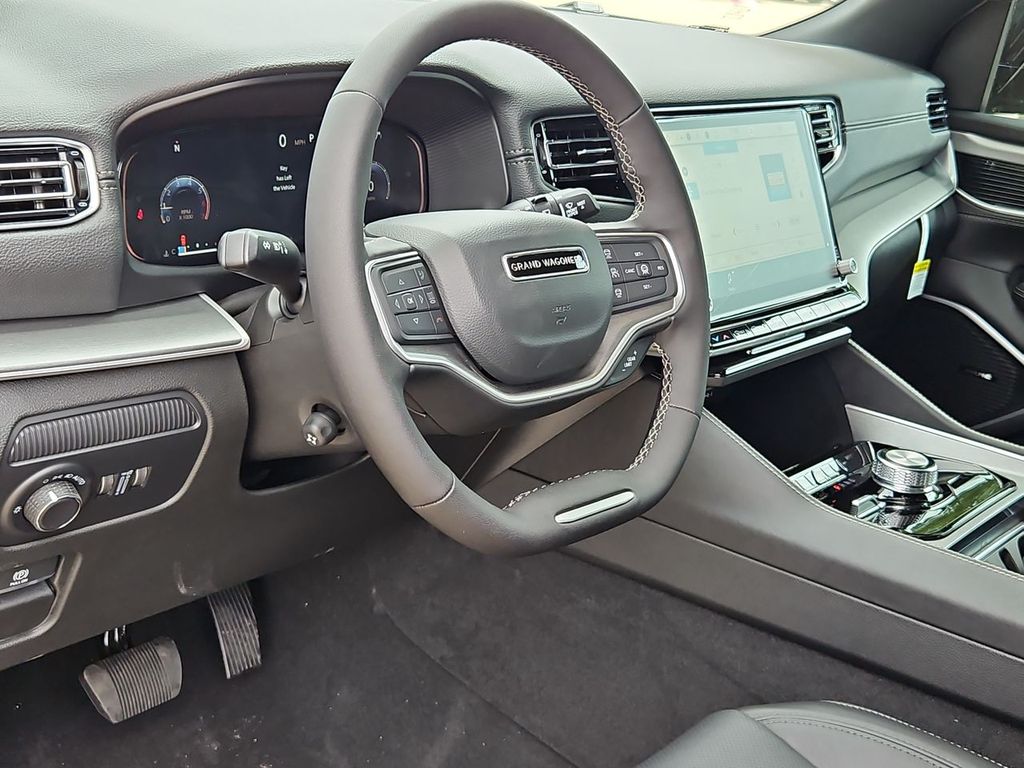 Thumbnail: 2026 Jeep Grand Wagoneer - 2