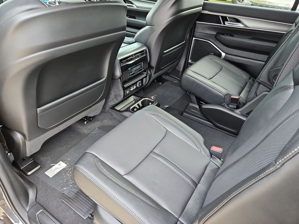 Thumbnail: 2026 Jeep Grand Wagoneer - 12