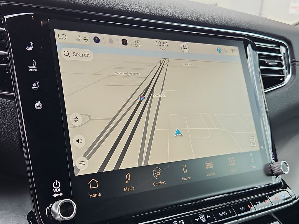 Thumbnail: 2026 Jeep Grand Wagoneer - 32