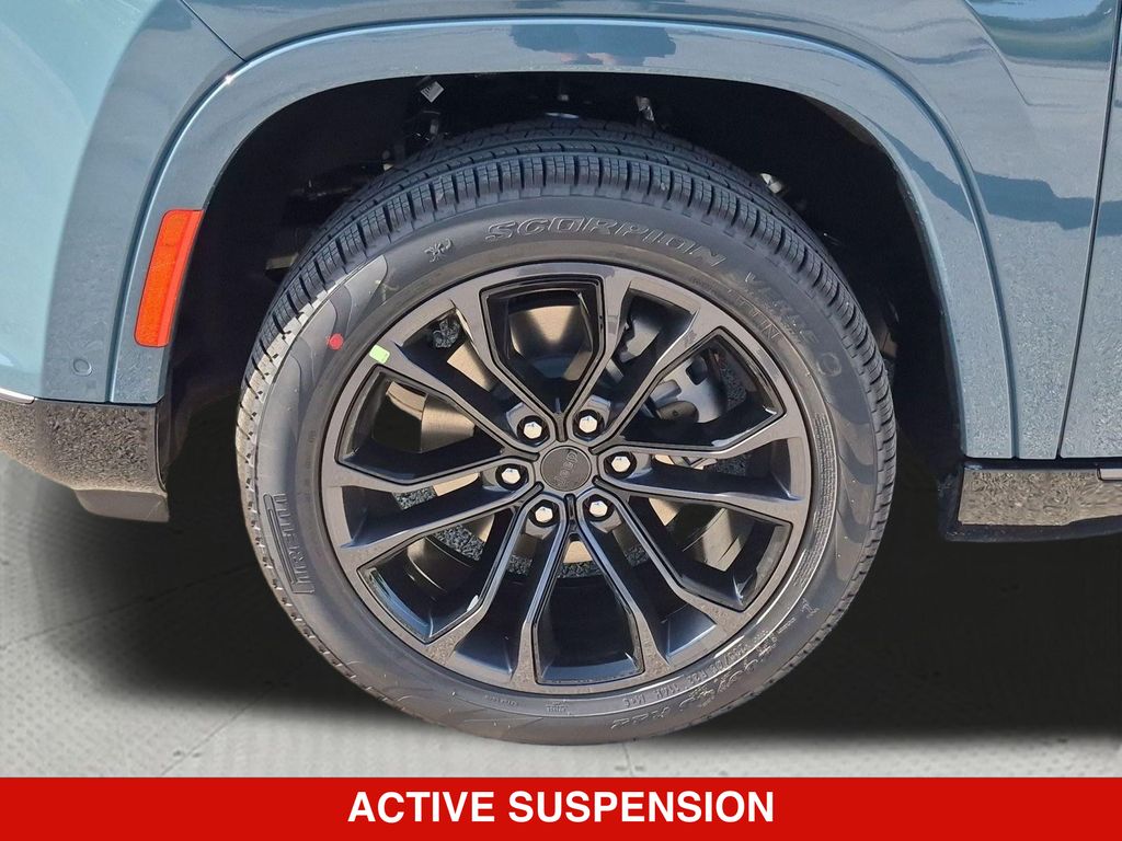 Thumbnail: 2026 Jeep Grand Wagoneer - 8