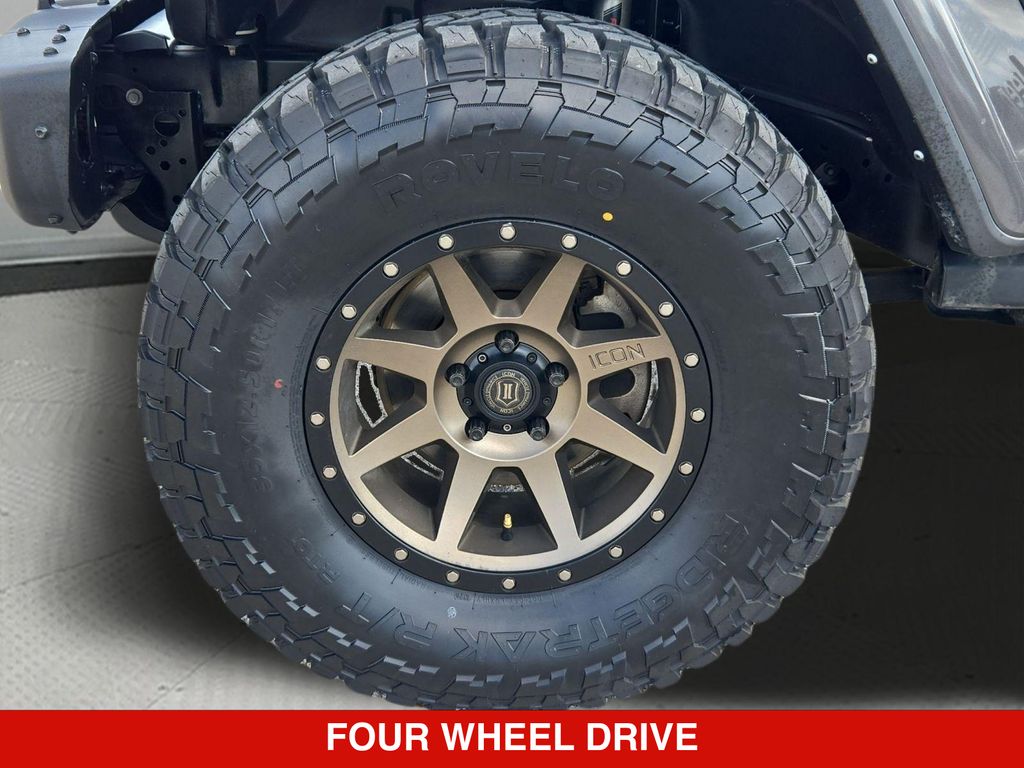 Thumbnail: 2021 Jeep Gladiator - 8