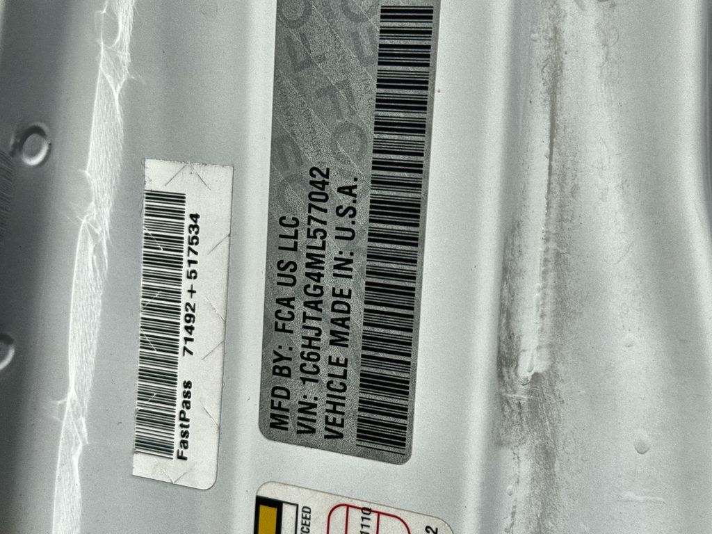 Thumbnail: 2021 Jeep Gladiator - 18