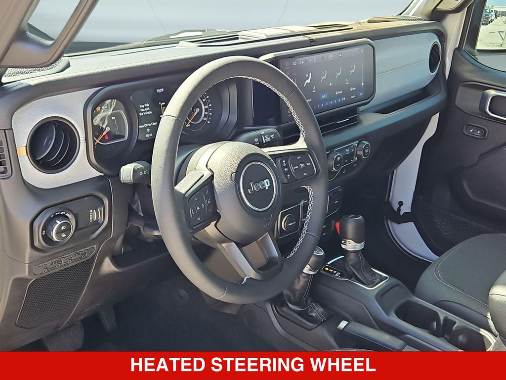 Thumbnail: 2025 Jeep Gladiator - 2