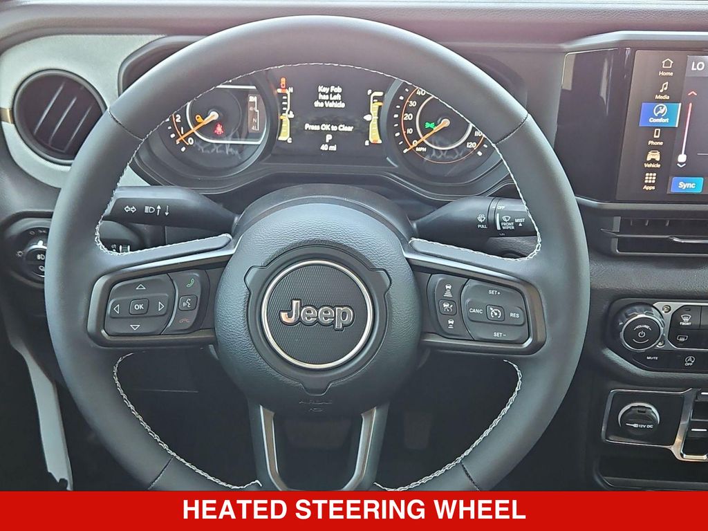 Thumbnail: 2025 Jeep Gladiator - 14