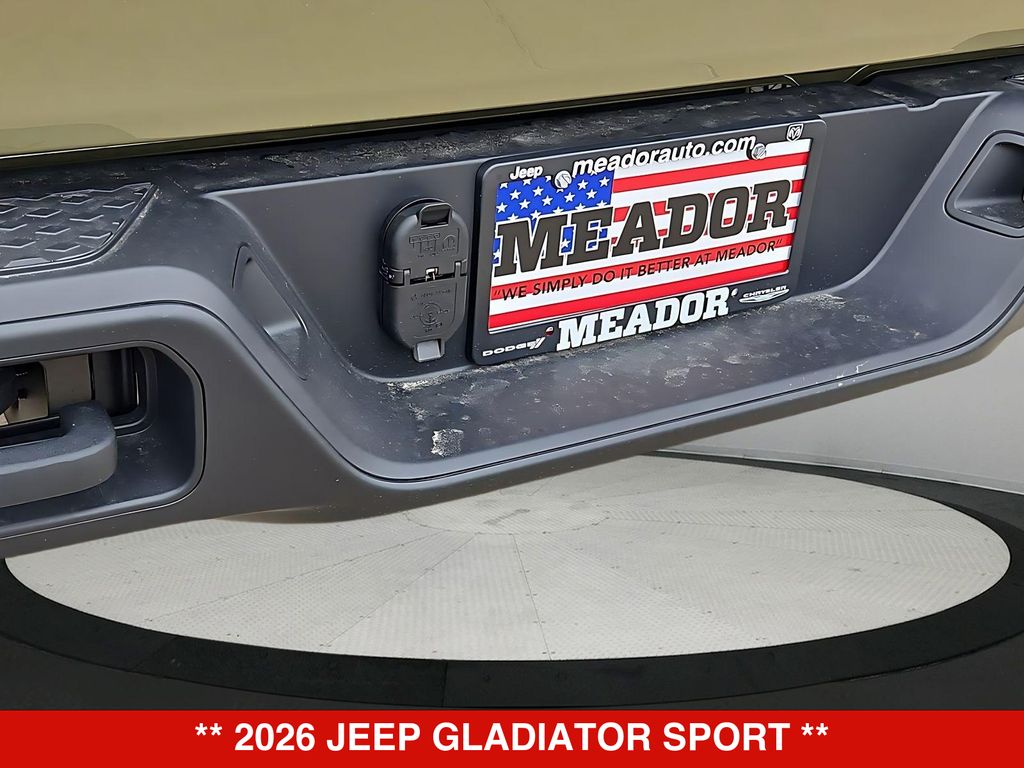 Thumbnail: 2026 Jeep Gladiator - 17