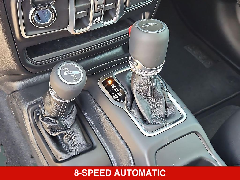 Thumbnail: 2026 Jeep Gladiator - 14