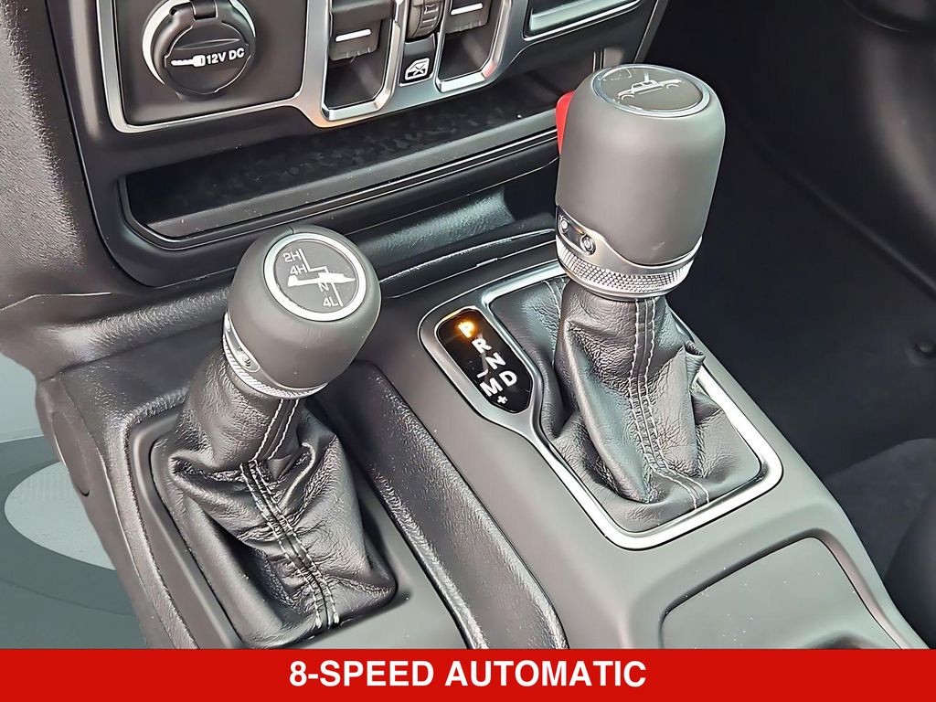 Thumbnail: 2026 Jeep Gladiator - 14