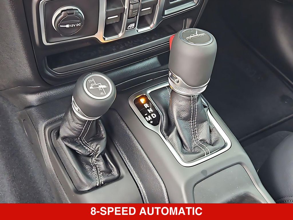 Thumbnail: 2026 Jeep Gladiator - 15