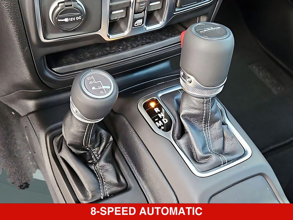 Thumbnail: 2026 Jeep Gladiator - 15