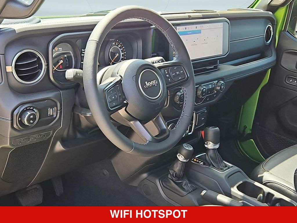 Thumbnail: 2025 Jeep Gladiator - 2