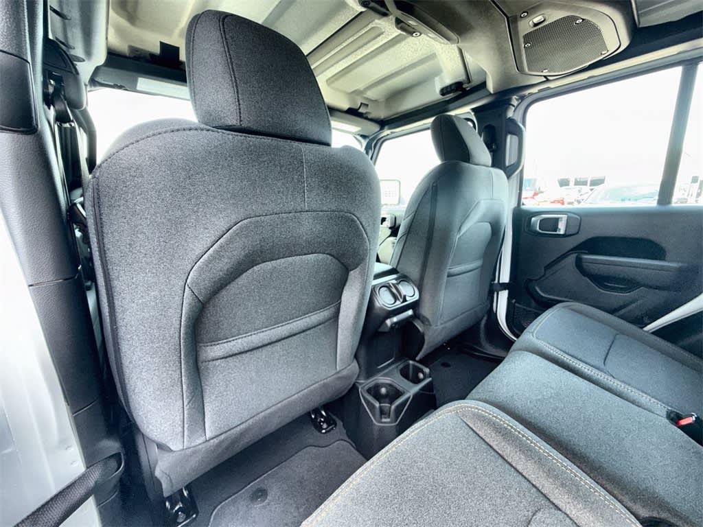 Thumbnail: 2026 Jeep Gladiator - 12