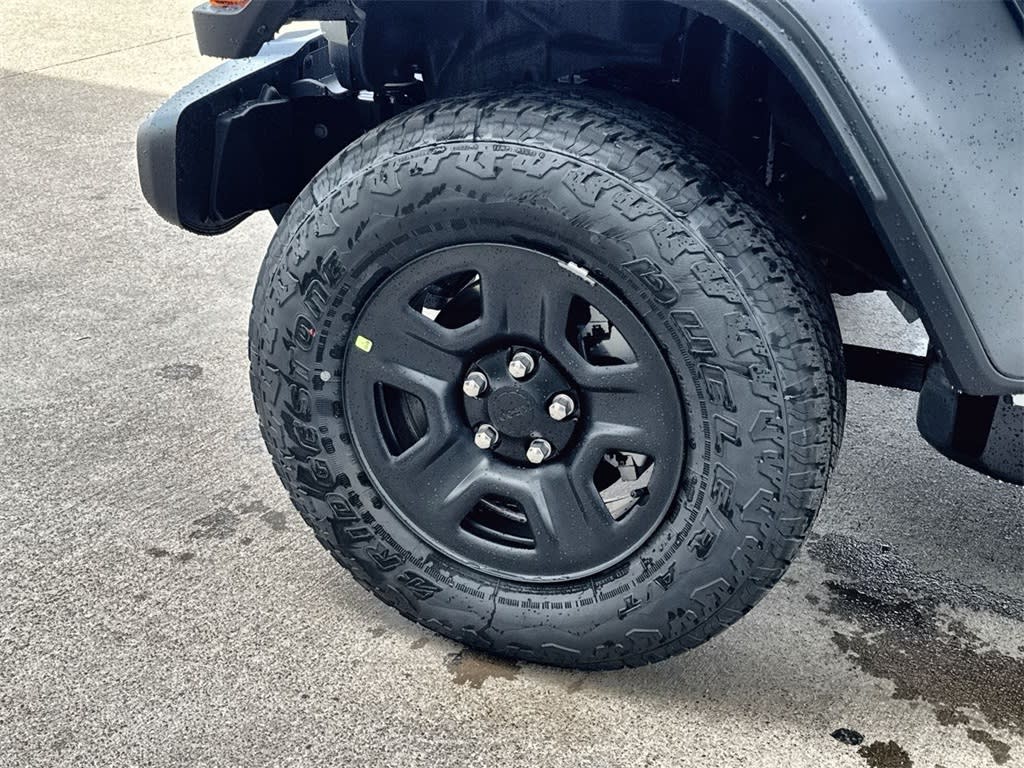 Thumbnail: 2026 Jeep Gladiator - 8