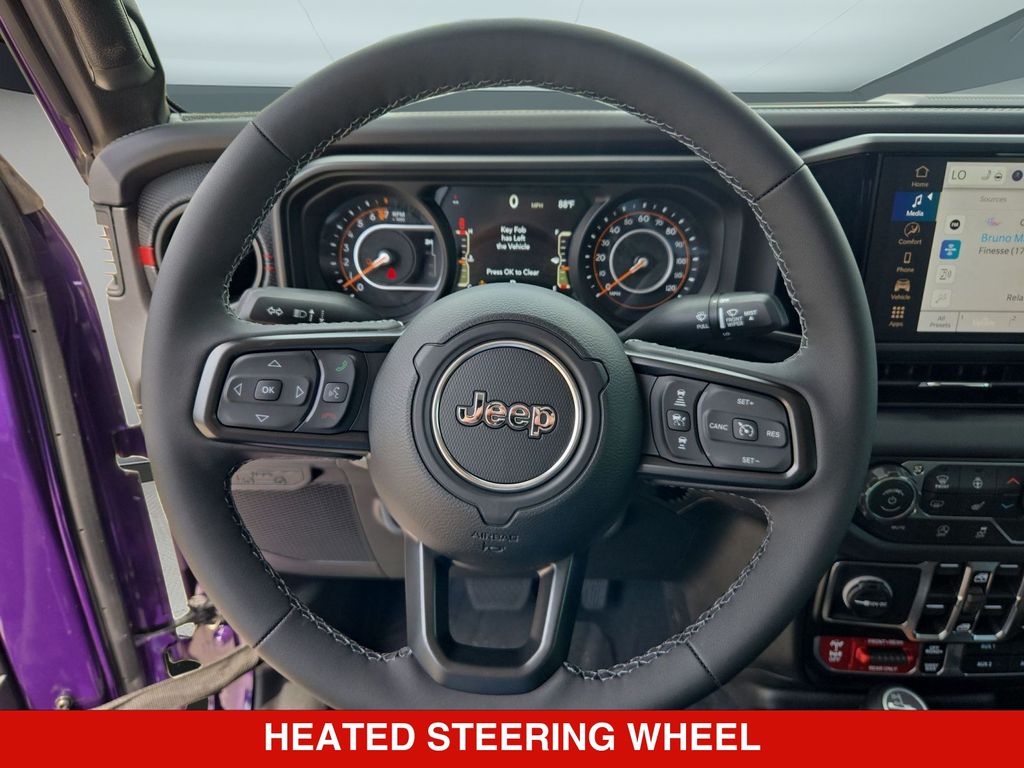 Thumbnail: 2026 Jeep Gladiator - 14
