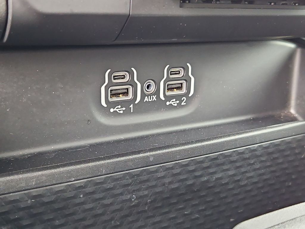 Thumbnail: 2022 RAM 1500 - 33