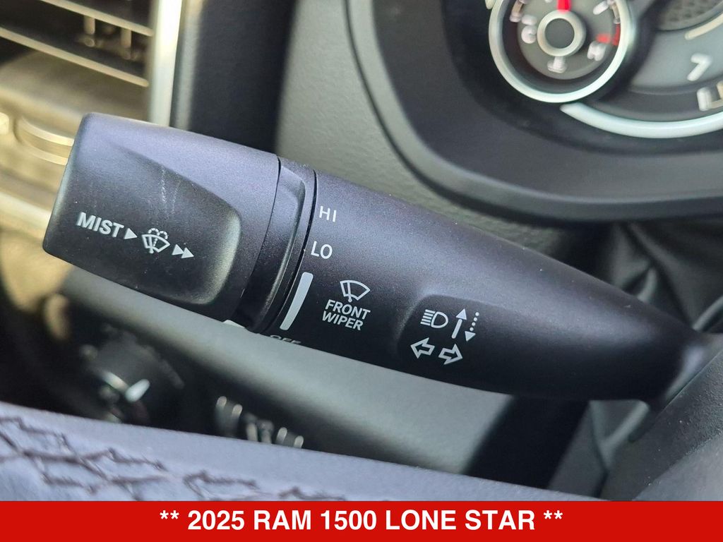 Thumbnail: 2025 RAM 1500 - 27