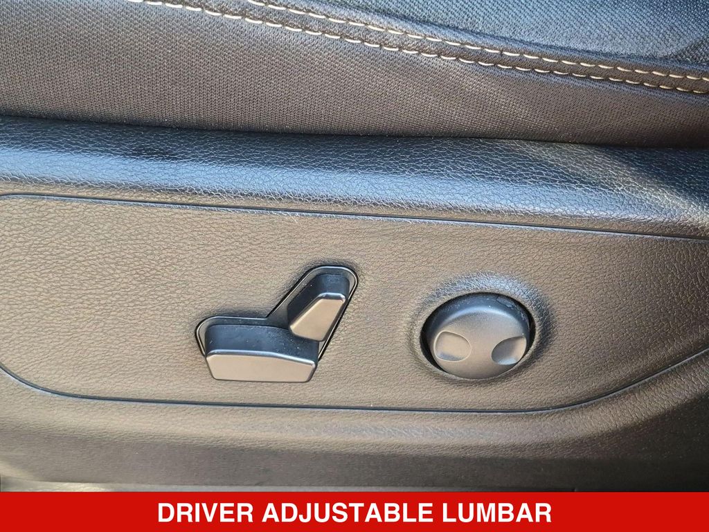 Thumbnail: 2025 RAM 1500 - 22