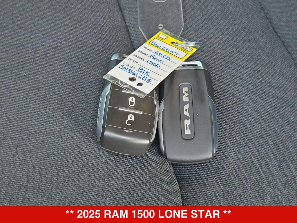Thumbnail: 2025 RAM 1500 - 17