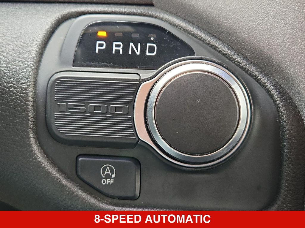 Thumbnail: 2025 RAM 1500 - 32