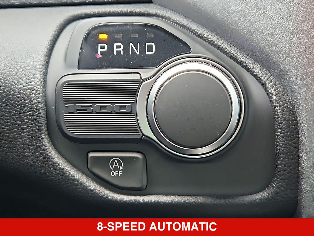Thumbnail: 2026 RAM 1500 - 33
