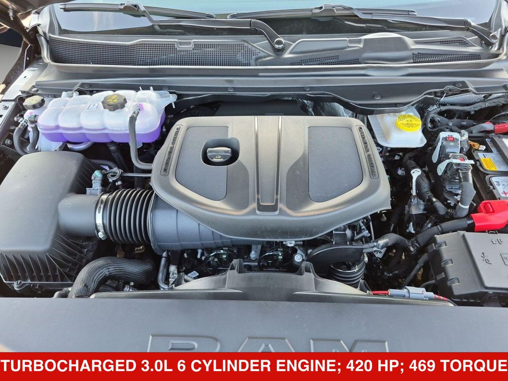 Thumbnail: 2026 RAM 1500 - 9